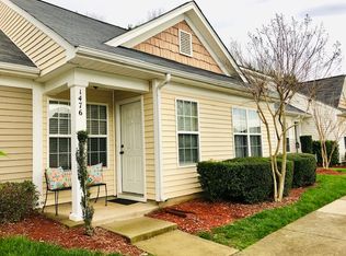 1476 Harpers Inlet Dr, Lake Wylie, SC 29710