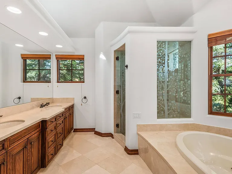 27 Timber Ridge Ln — Photo 38