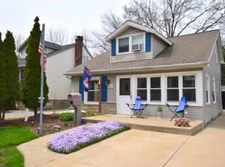 136 Sunset Rd, Avon Lake, OH 44012