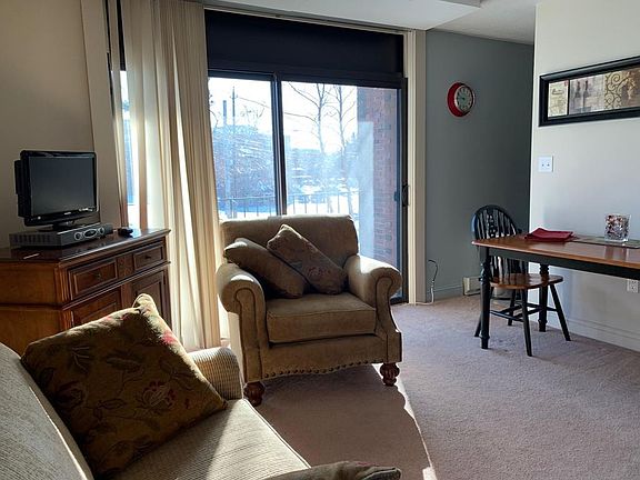 5th image of 80 Herrick St #0