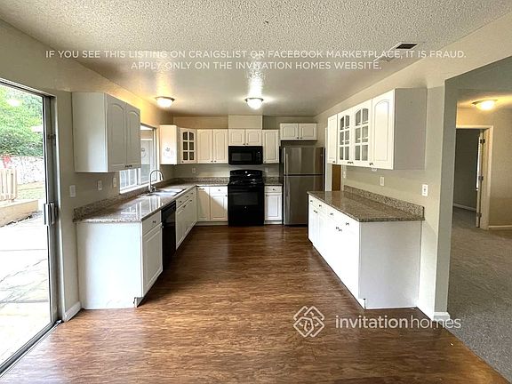 5th image of 341 Amber Ave
