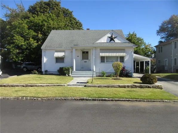 14 Flower St, Cranston, RI 02920