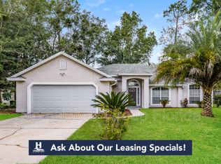 2008 Water Crest Dr, Fleming Island, FL 32003