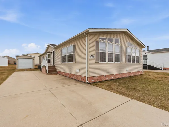 37319 Stone Way, New Haven, MI 48048