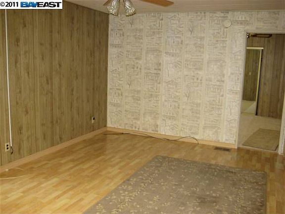 4th image of 29382 Sandburg Way