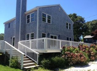 14 Highland View Ave, Mattapoisett, MA 02739