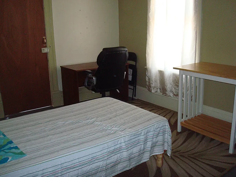 1005 Arizona Ave #6 — Photo 4