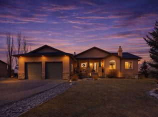 48 E Silvertip Dr, Foothills County, AB T1V 1Z2
