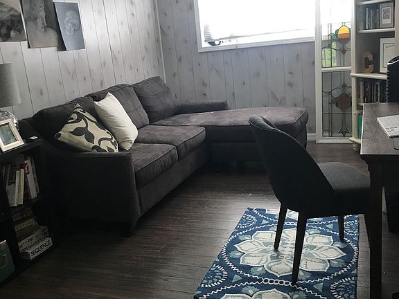 3rd image of 417 E Palm Dr
