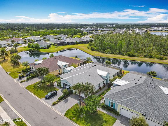 3rd image of 272 Island Breeze Ave