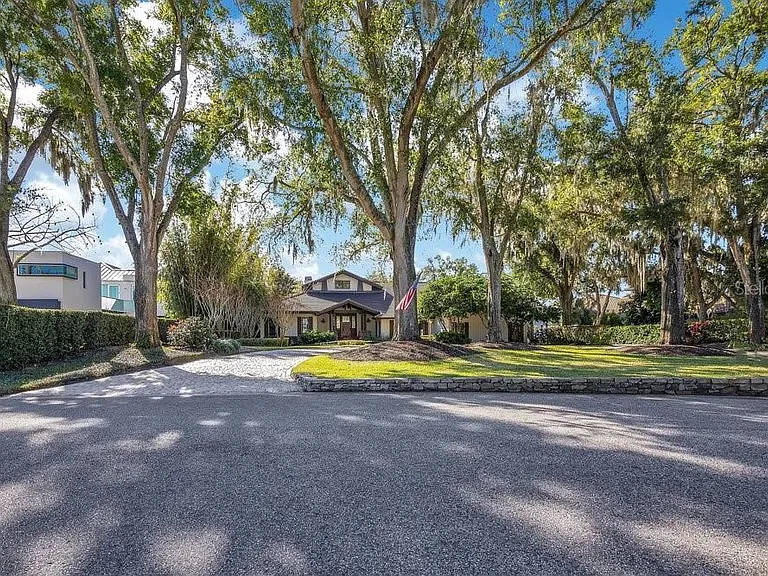 10577 Down Lakeview Cir — Photo 1