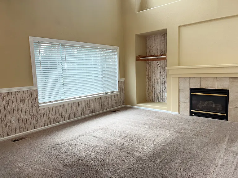 Family Room - Alternate view