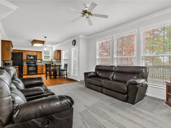 14331 S Gallery St, Olathe, KS 66062