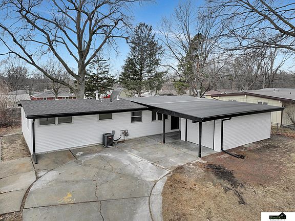 2nd image of 625 Eastborough Ln