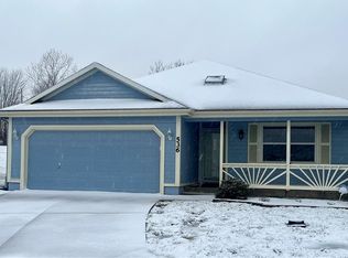 536 S Saturn Dr, Raymore, MO 64083