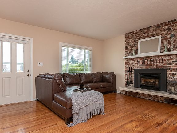 3rd image of 1314 Sequalish St