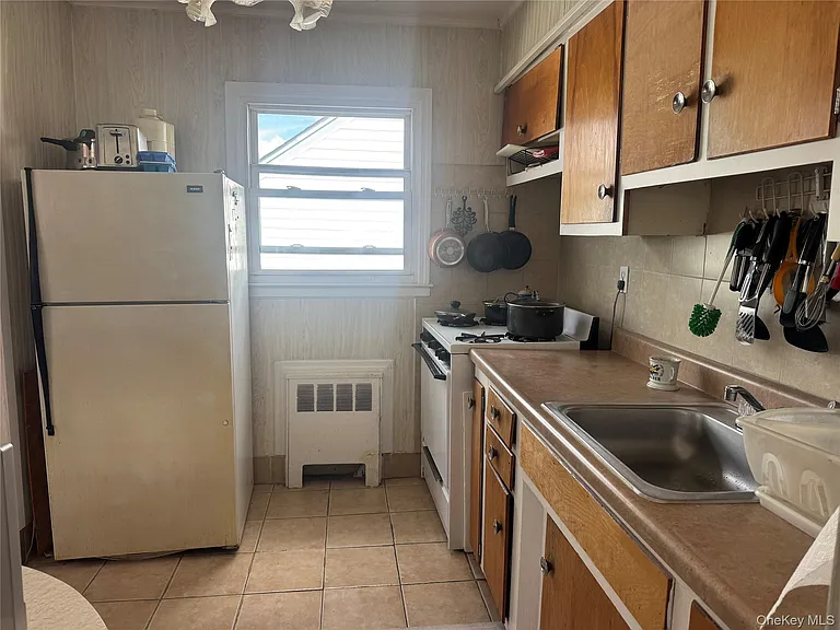 440 E Park Ave — Photo 8