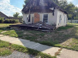 405 S Snider St, Christopher, IL 62822