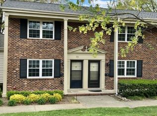 1002 Willow Dr APT 26, Chapel Hill, NC 27514