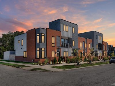 2736 Harrison St, Detroit, MI, 48216