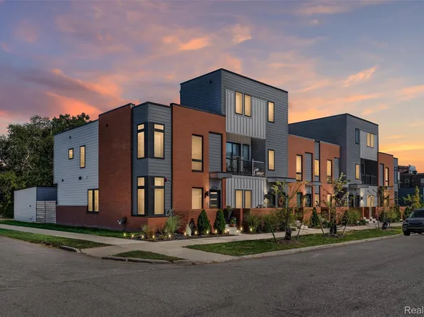 2736 Harrison St, Detroit, MI 48216