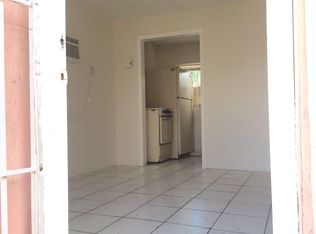 1852 NW 48th St, Miami, FL 33142