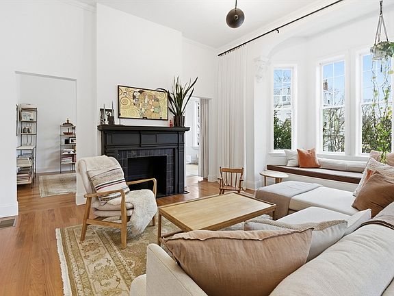 5th image of 76 Perrin St #1