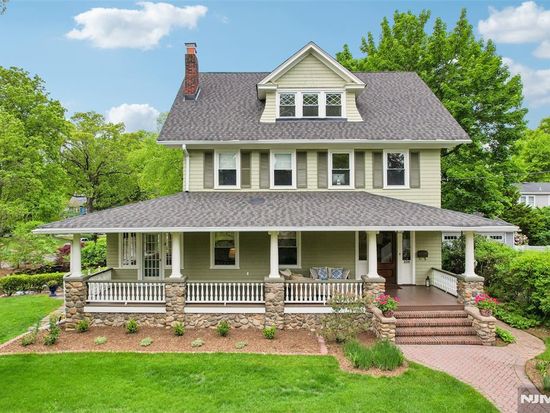 308 Woodside Ave, Ridgewood, NJ 07450