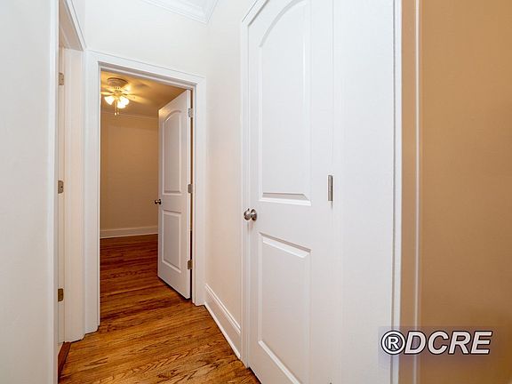 5th image of 6951 N Ashland Ave #M1