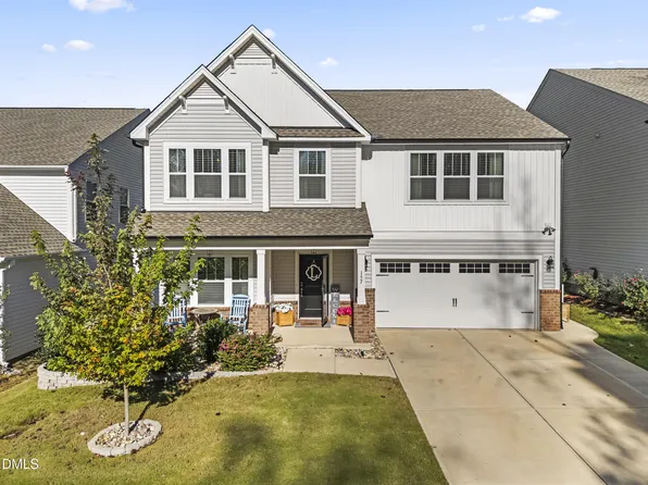 157 Curling Creek Dr, Clayton, NC 27527