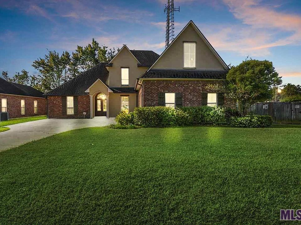 1st image of 40515 Misty Oak Ct