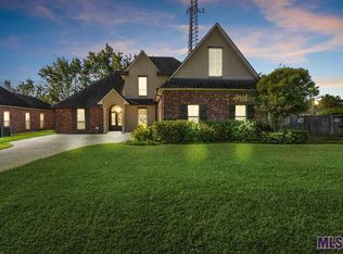 40515 Misty Oak Ct, Prairieville, LA 70769
