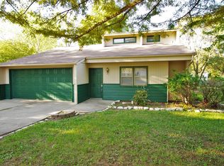7461 E Sunburst Ct, Columbia, MO 65201