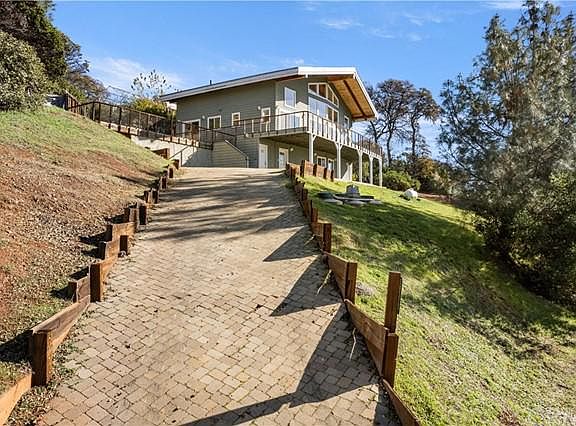 3rd image of 10322 Terrace Ct