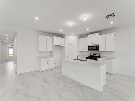 3rd image of 14483 SW Woodford Way