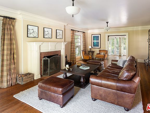 5th image of 2725 Visscher Pl