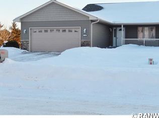 1921 Chumas Dr, Eau Claire, WI 54701