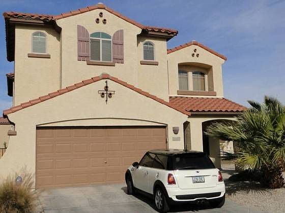 1st image of 9410 W Palm Ln