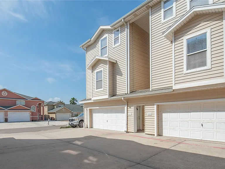 14202 Encantada Ave #401 — Photo 2