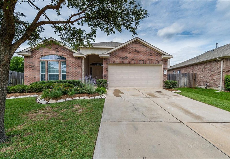 1st image of 2602 Orchard Creek Ln