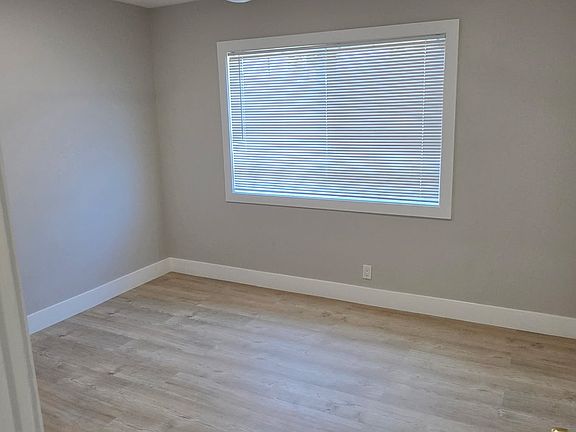 5th image of 14603 S Orchard Ave