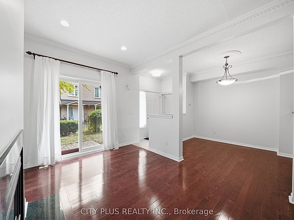 4th image of 21 Saint Moritz Way Unit 3A