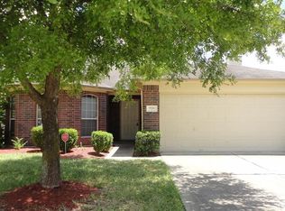 9526 Summer Laurel Ln, Houston, TX 77088