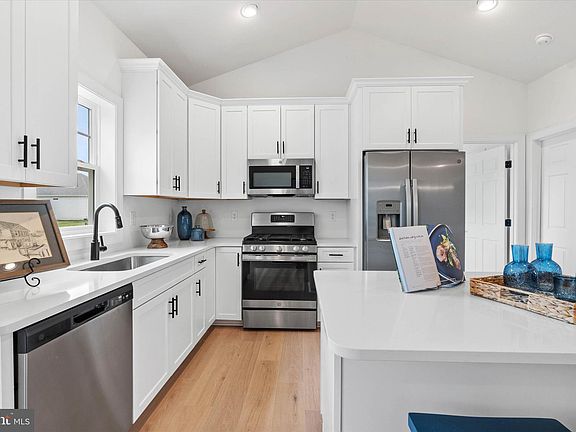 2nd image of 24078 Harvest Cir #77