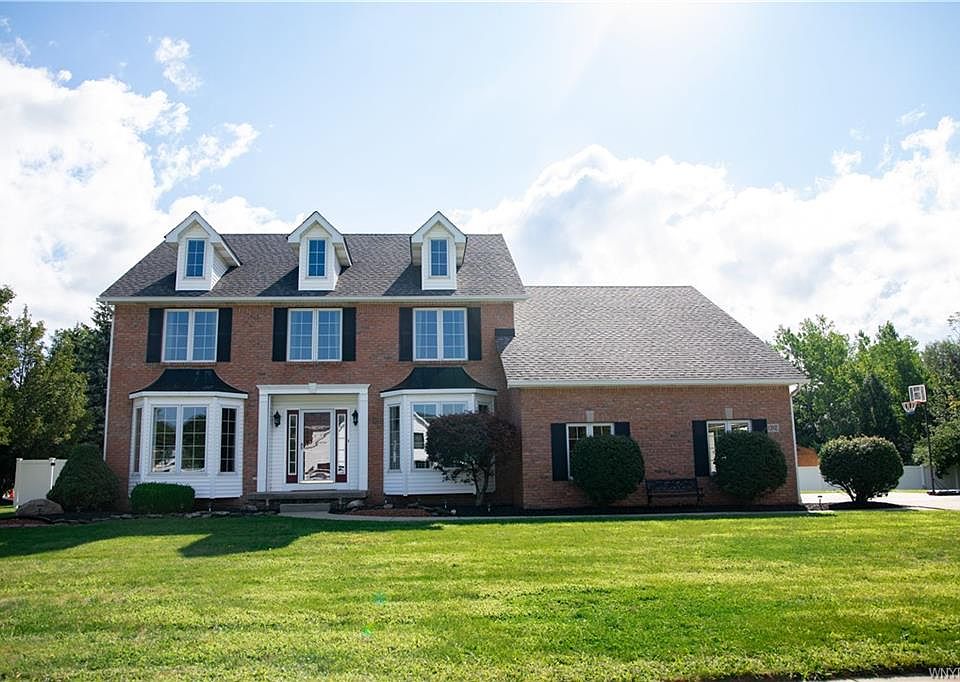 1st image of 1 Rolling Woods Ln