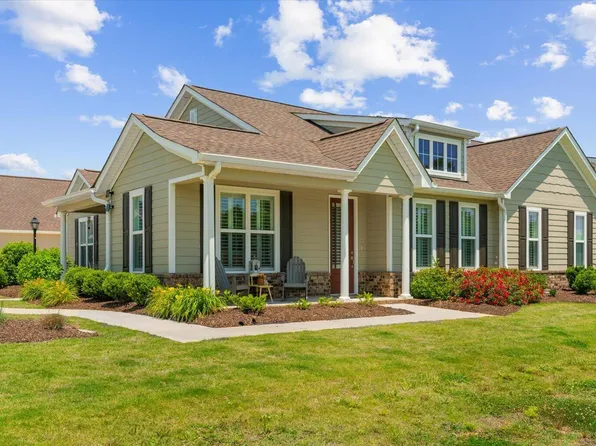 383 Pacer Ln, Dalton, GA 30721