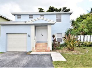 5771 Woodland Point Dr, Fort Lauderdale, FL 33319