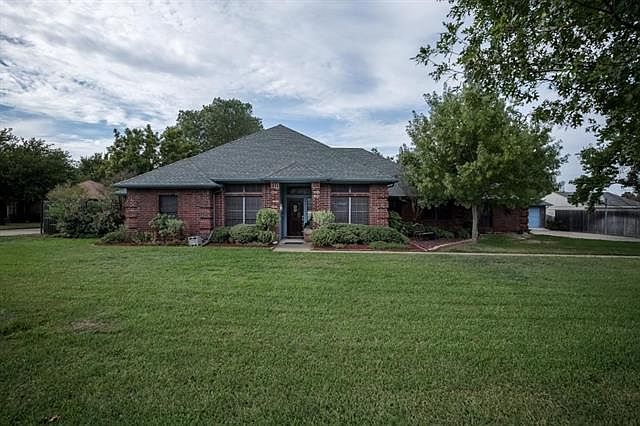 1st image of 237 Cross Creek Ct