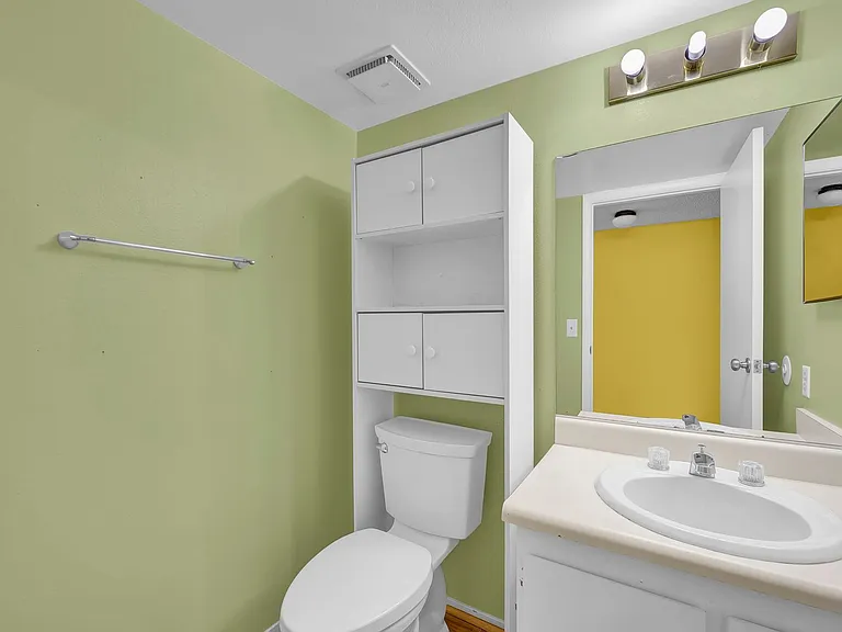 4189 Mississippi Ave — Photo 12