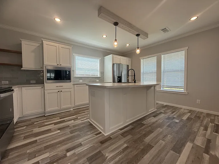 5715 Camelford Dr #528 — Photo 3